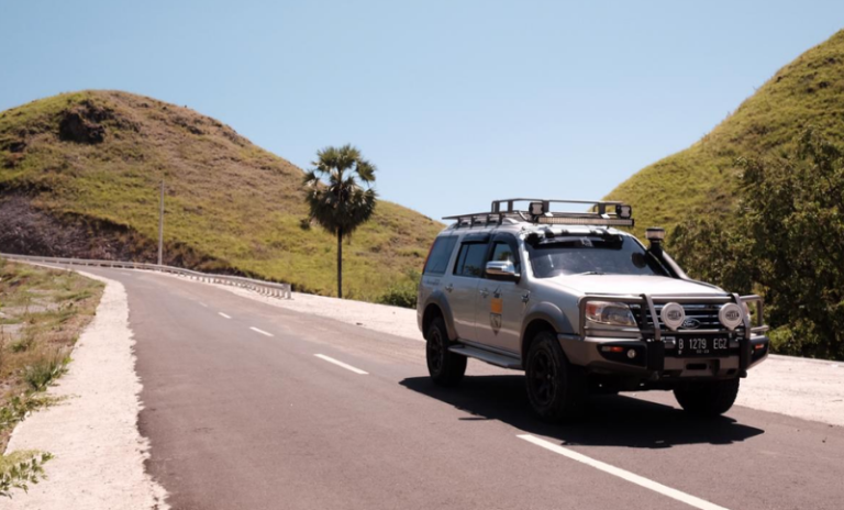 Hiring a Private Driver in Labuan Bajo