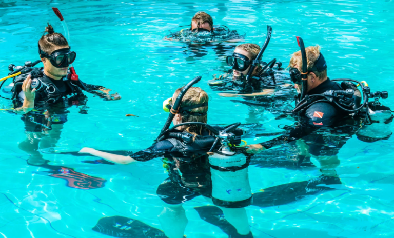 Learn to Dive in Labuan Bajo