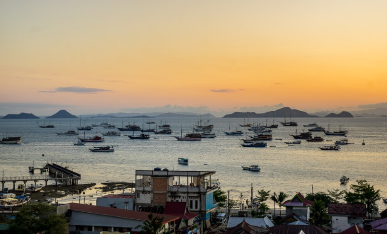 Travelling to Labuan Bajo in Shoulder Season